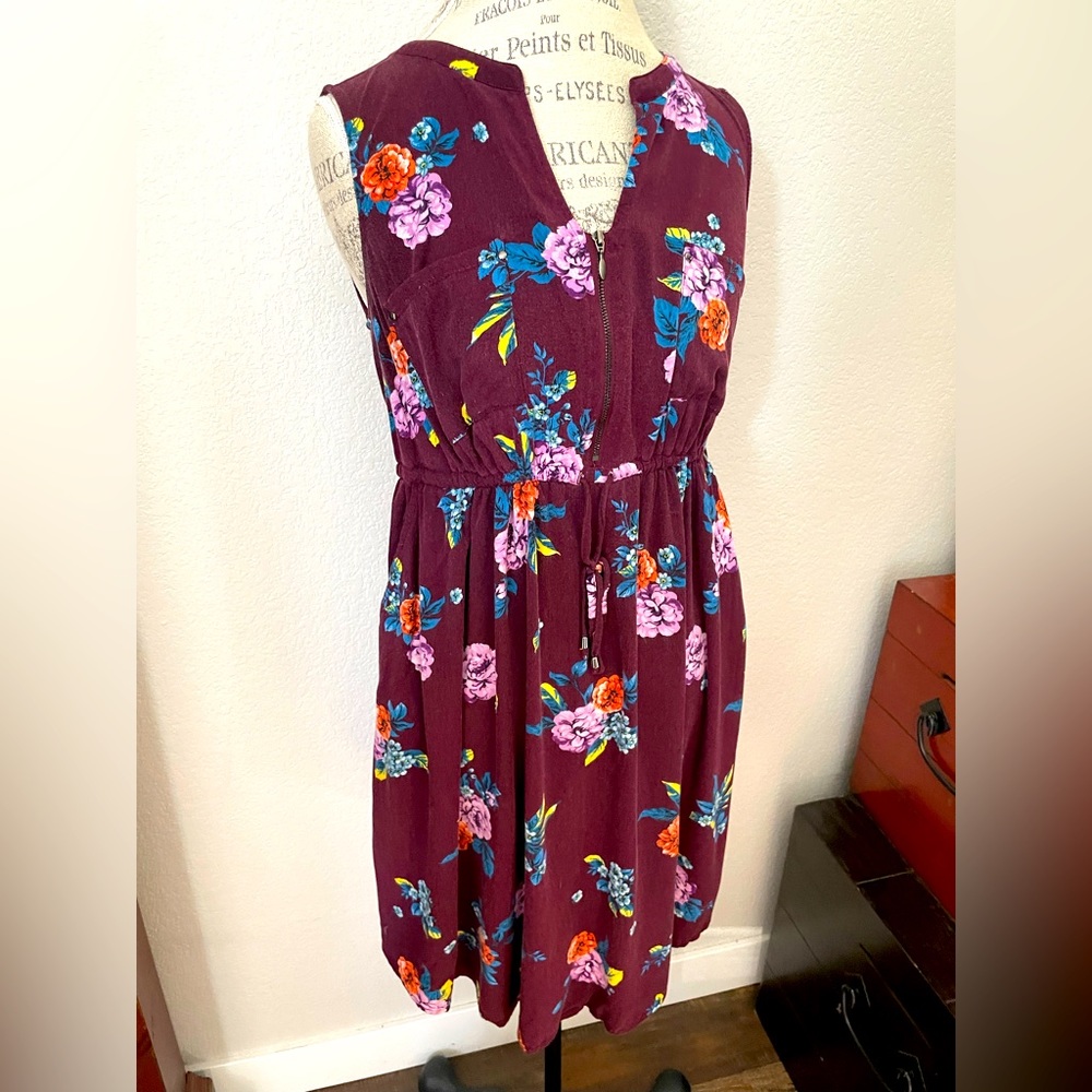 Size 00 TORRID Zipper Floral Dress